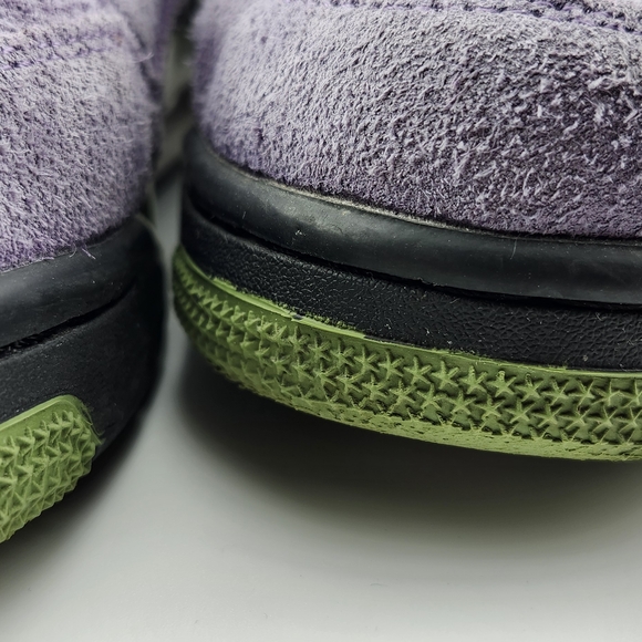 Jordan Athletic Shoes in Purple and Green - Picture 15 of 16